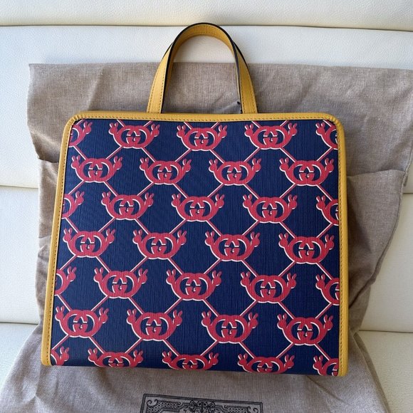 NWT Gucci GG Logo Tote Bag 605614 Yellow Navy Pvc Handbag Stylish Unique - Picture 4 of 10